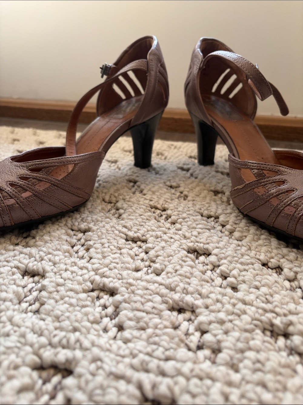 Clarks Women's Brown Leather Heels - Picture 7 of 8